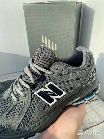 New balance 1906r
