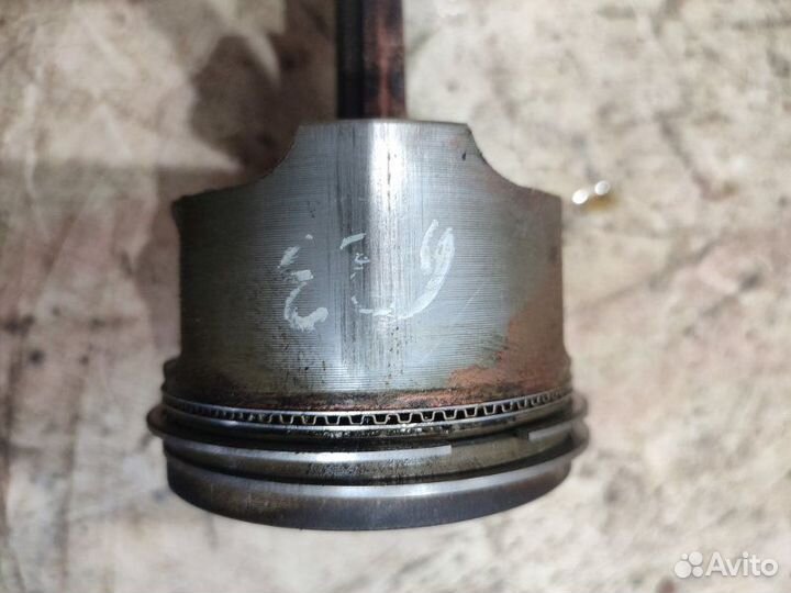 Поршень с шатуном Renault Symbol LB0C K7JA700 2006