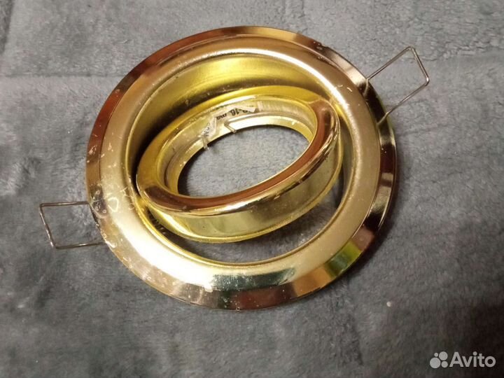 Светильник встраиваемый поворотный