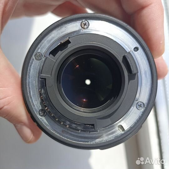 Объектив Nikon 35mm f/1.8G AF-S DX Nikkor