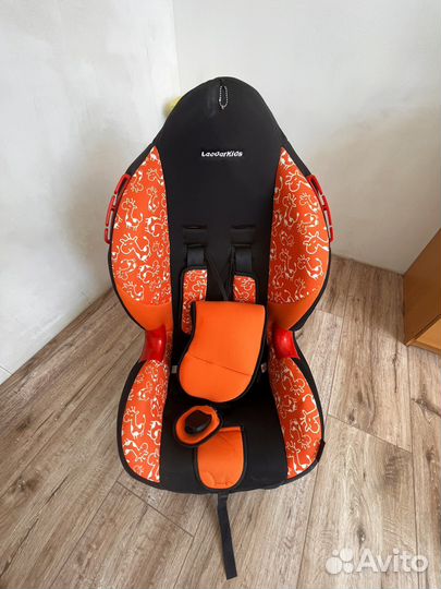 Детское автокресло от 9 до 25 кг поворотное