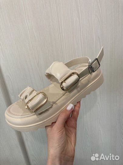 Босоножки сандалии новые