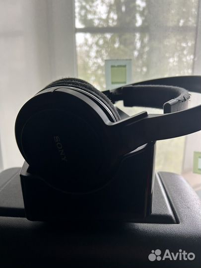 Беспроводные наушники sony
