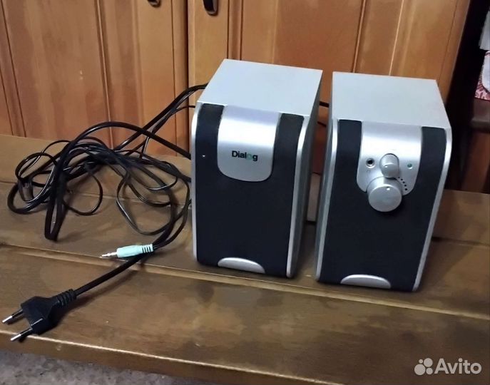Колонки компьютерные Dialog W-200