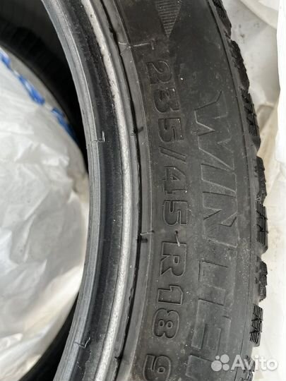 Tigar Winter 235/45 R18 98V