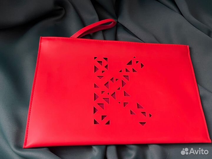 Косметички новые