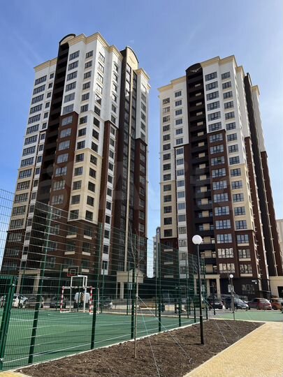 2-к. квартира, 65 м², 8/18 эт.