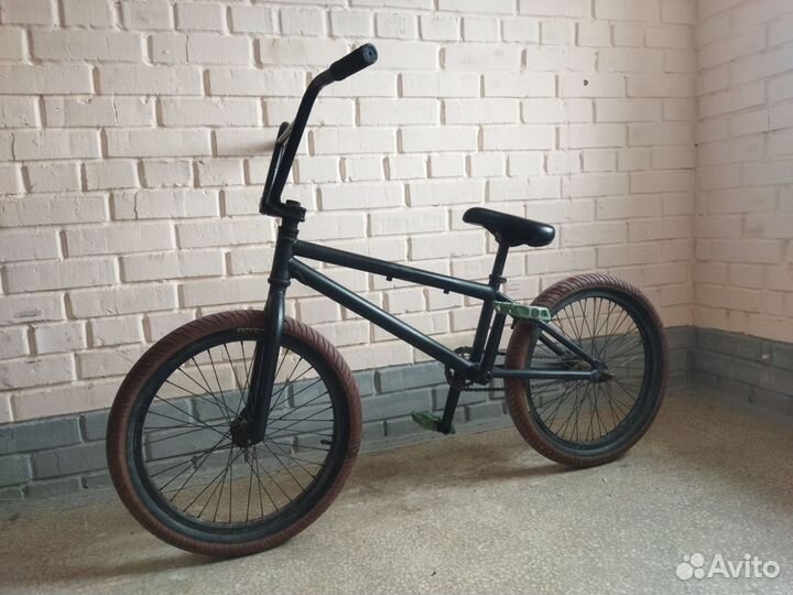 Трюковой велосипед BMX