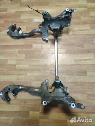 Подрамник передний Audi Q5 8R ауди ку5