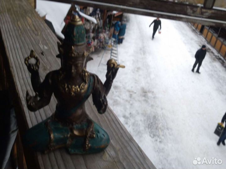 Буда четырехрукий