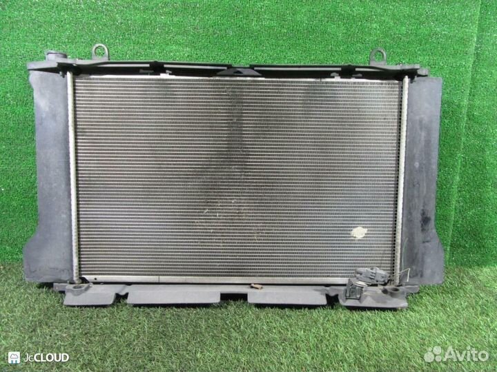 Радиатор основной на toyota corolla fielder NZE141