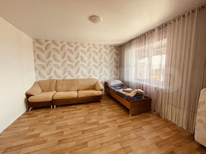 Комната 16 м² в 5-к., 2/3 эт.