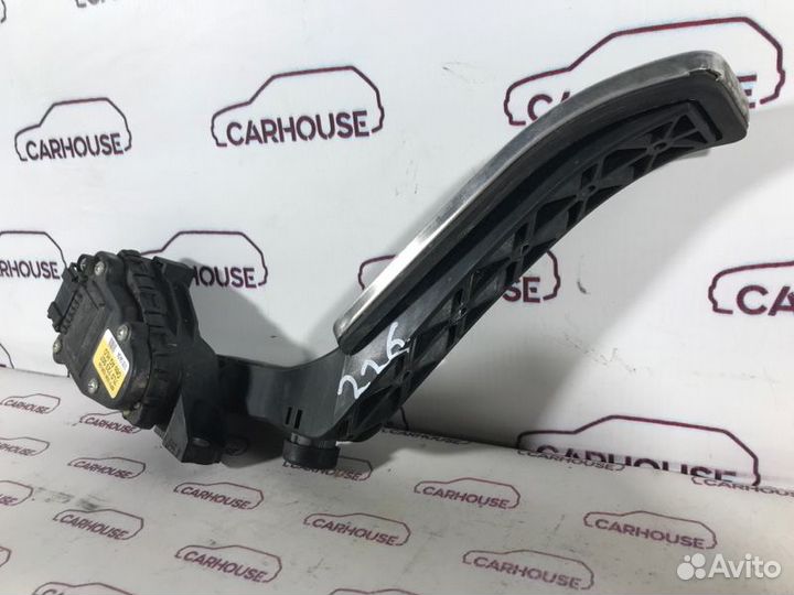 Педаль газа Volkswagen Touareg GP 4.2 AXQ 2003