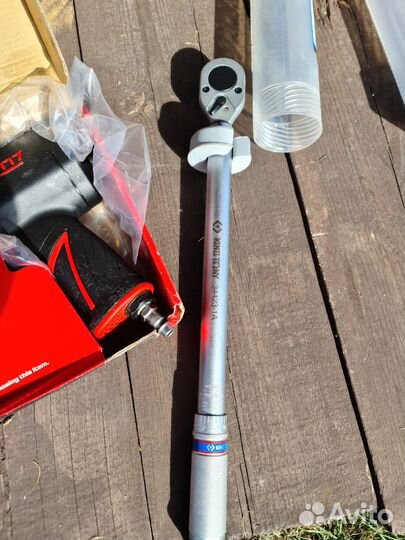 Пневмогайковерт M7 1/2+ динамометрический ключ