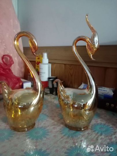 Статуэтка лебедь