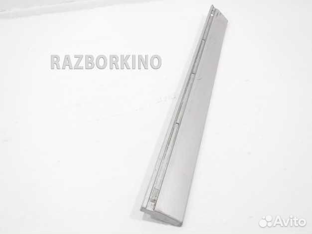 Молдинг двери задней левой Mercedes W203 C