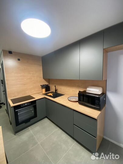 Кухня на заказ Г-образная в Рассрочку