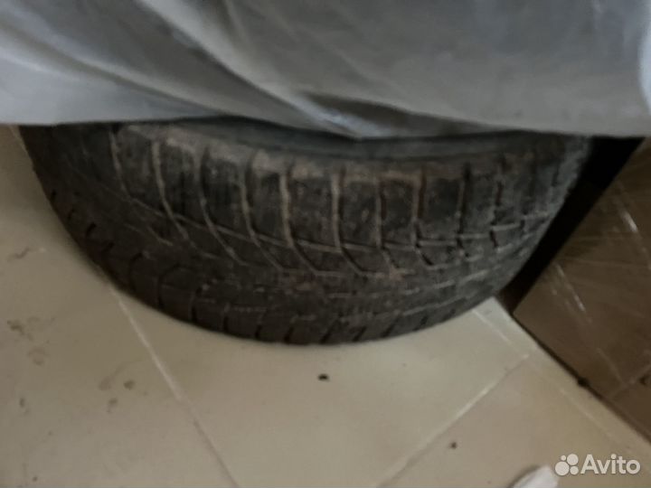 Triangle Snowlink TWT02 235/45 R18