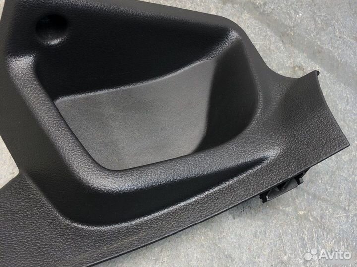 Накладка порога задняя левая Ford Focus 3