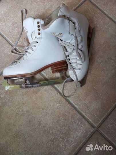 Коньки для фигурного катания профессиональные