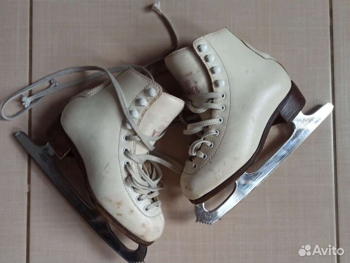 Коньки фигурные вифа 31