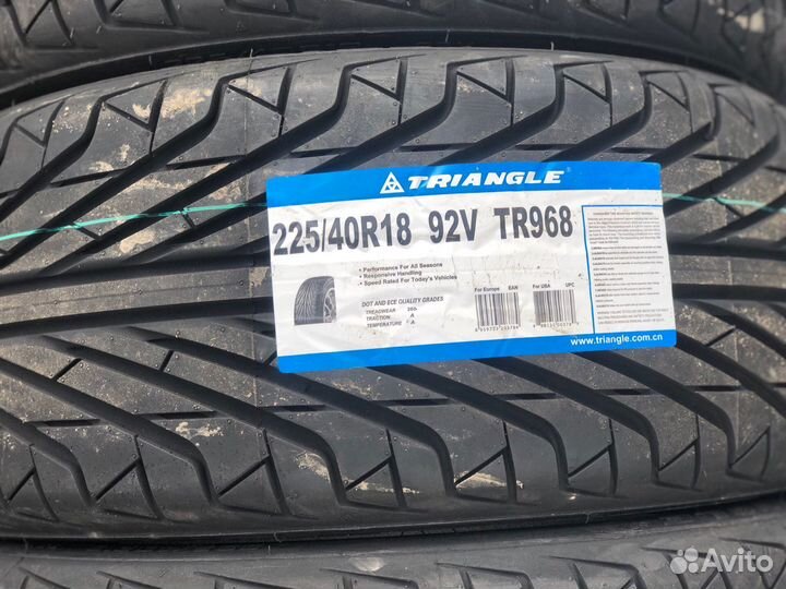 Triangle TR968 225/40 R18 92V