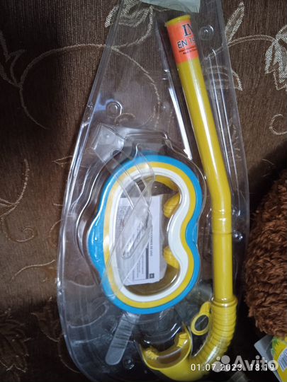 Детям для плавания тапочки, маски с трубкой, ласты