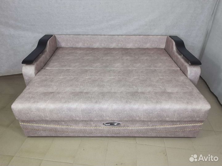 Диван на металлокаркасе