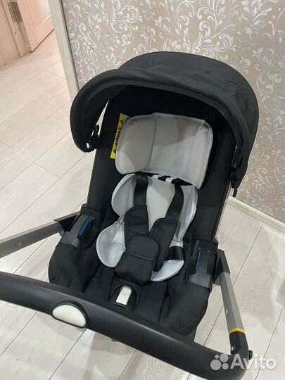 Универсальая модульная коляска 4 в 1