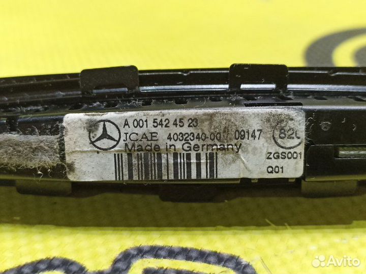 Дисплей Mercedes-Benz E-Class W212 272 2009