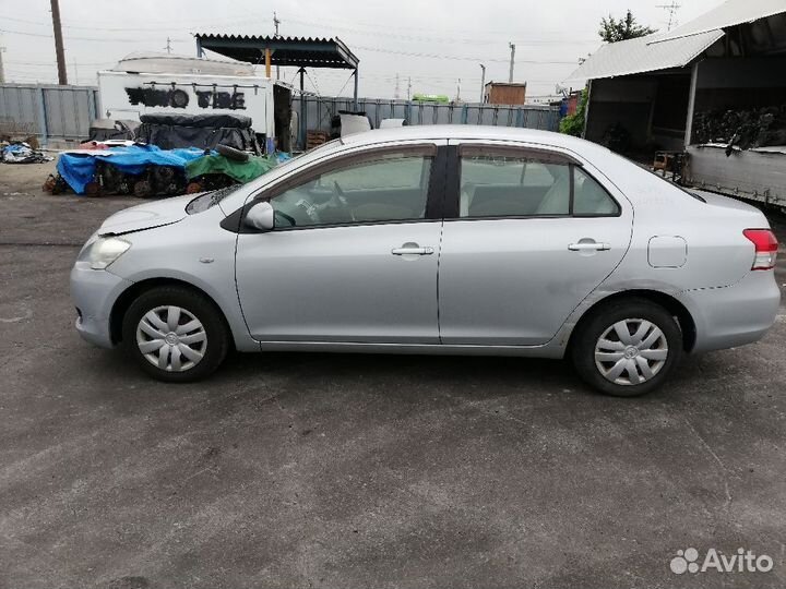 Стойка амортизатора на Toyota Belta SCP92 2SZ-FE