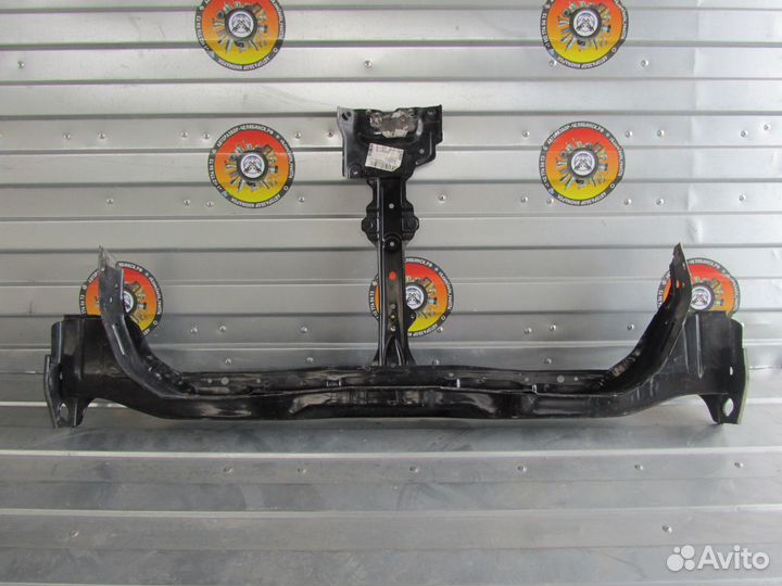 Панель передняя (телевизор) Nissan Almera Classic