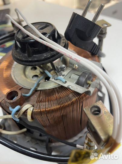 Лабораторный автотрансформатор