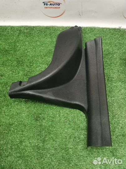 Накладка на порог салона задняя левая Kia Ceed