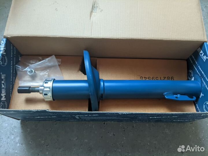 Стойка передняя Шкода Фелиция