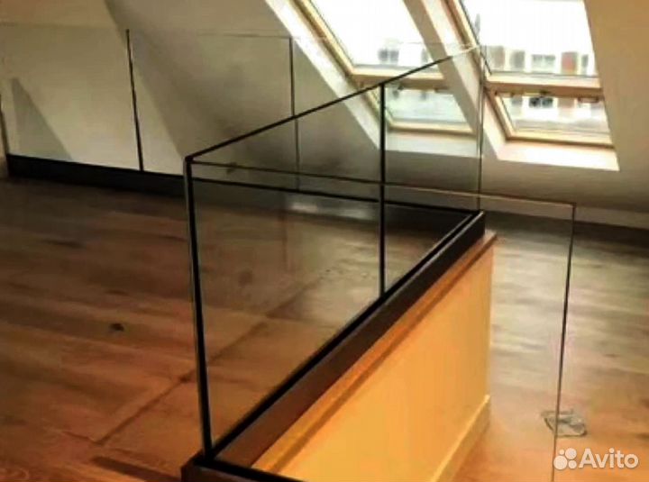 Стеклянные перила для лестниц