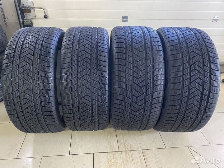 Pirelli Scorpion Winter 265/35 R22 и 285/35 R22 106V