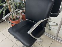 Продам кресло парикмахерское б/у