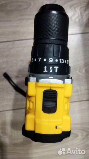 Шуруповёрт dewalt