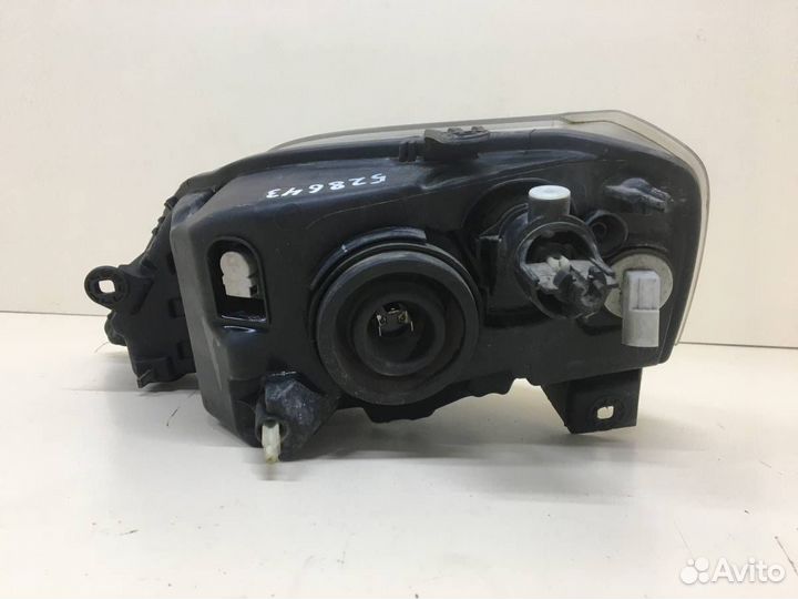 Фара правая LADA Largus 2012