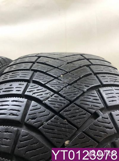 Pirelli Ice Zero FR 215/65 R17 103T