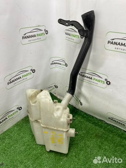 Бачок стеклоомывателя Nissan Fuga PY50 3.5 2004