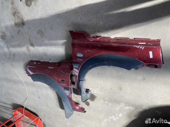 Крыло переднее левое Land Rover Freelander