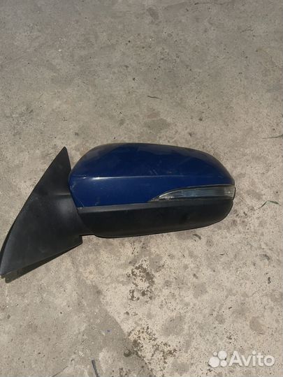 Зеркало заднего вида