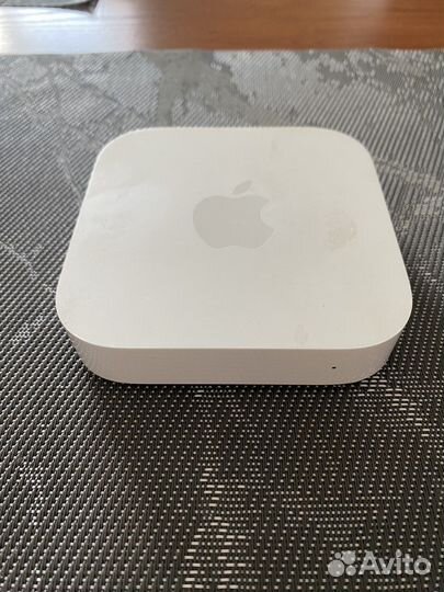 Роутер Apple Airport Express MC414RU/A 1392