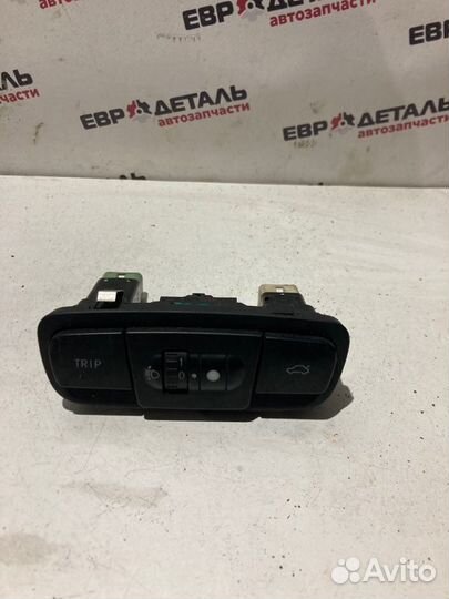 Кнопка корректора фар Geely Emgrand X7 внедорожник