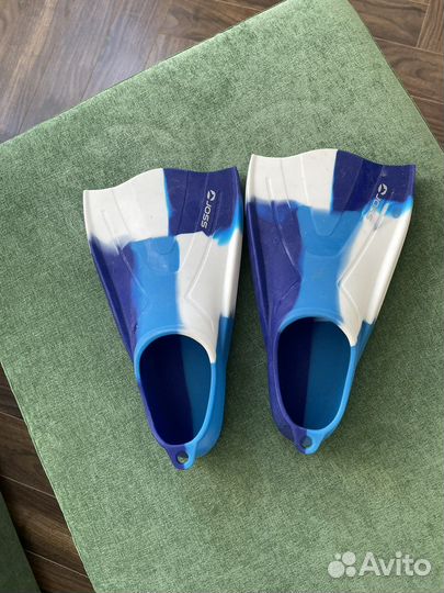 Ласты для бассейна