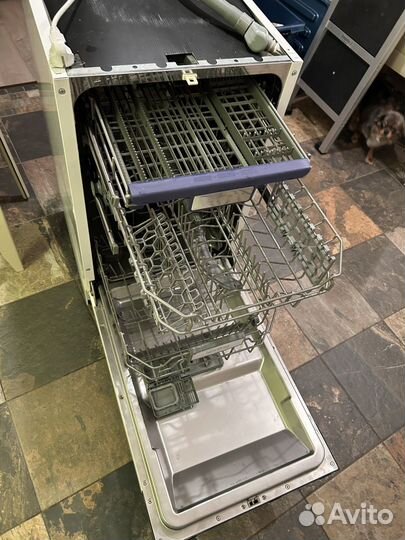 Полновстроенная посудомоечная машина на 450
