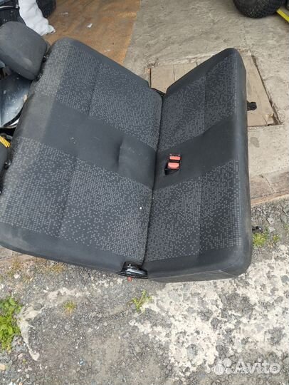 Третий ряд сидений LADA largus