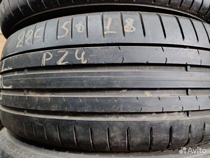 Pirelli P Zero PZ4 225/50 R18